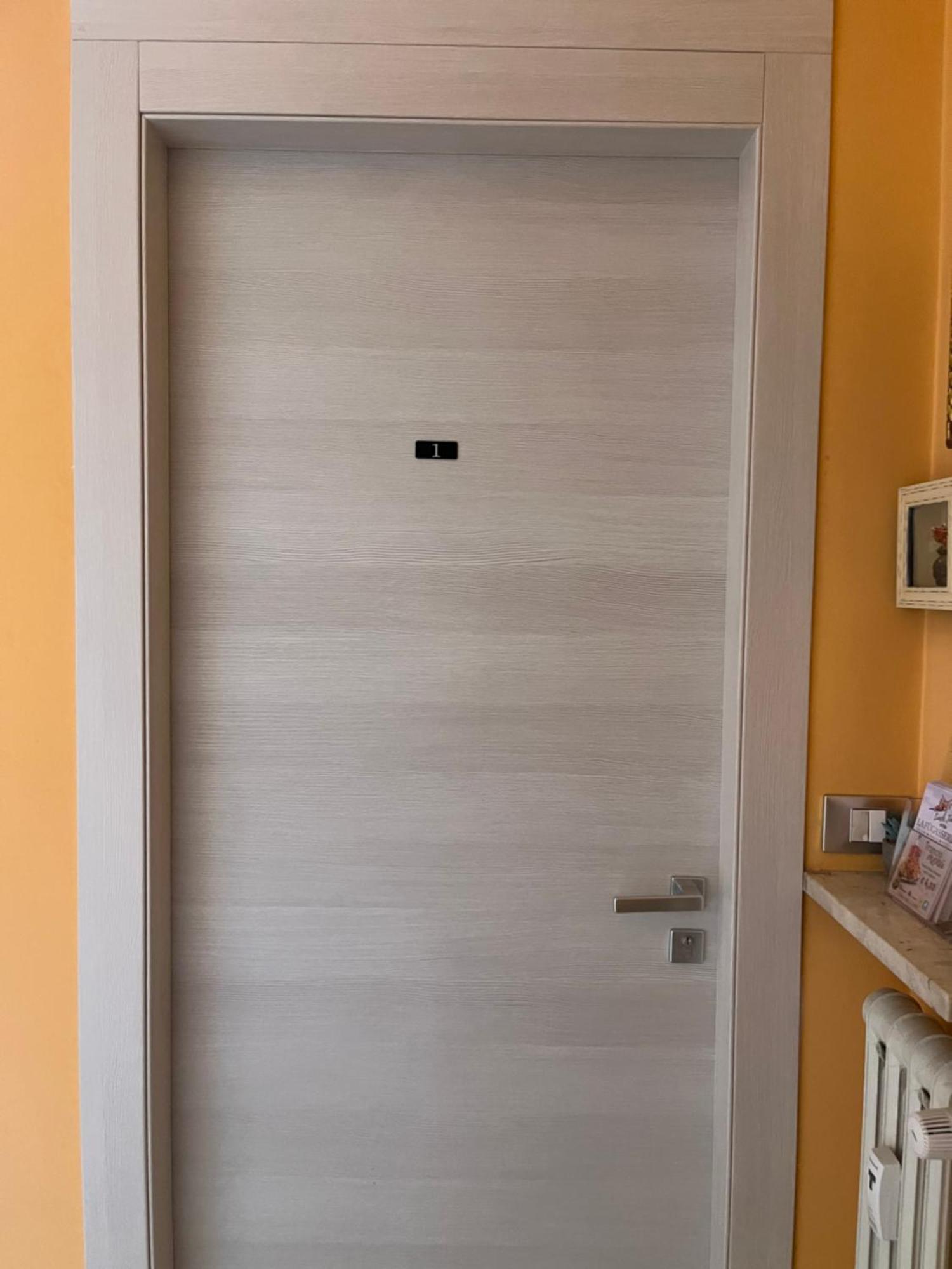Boutique Affittacamere Attico In Centro Cuneo Kültér fotó